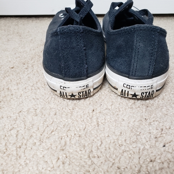 Women's Navy Suede Converse; Size 7 - Picture 2 of 3